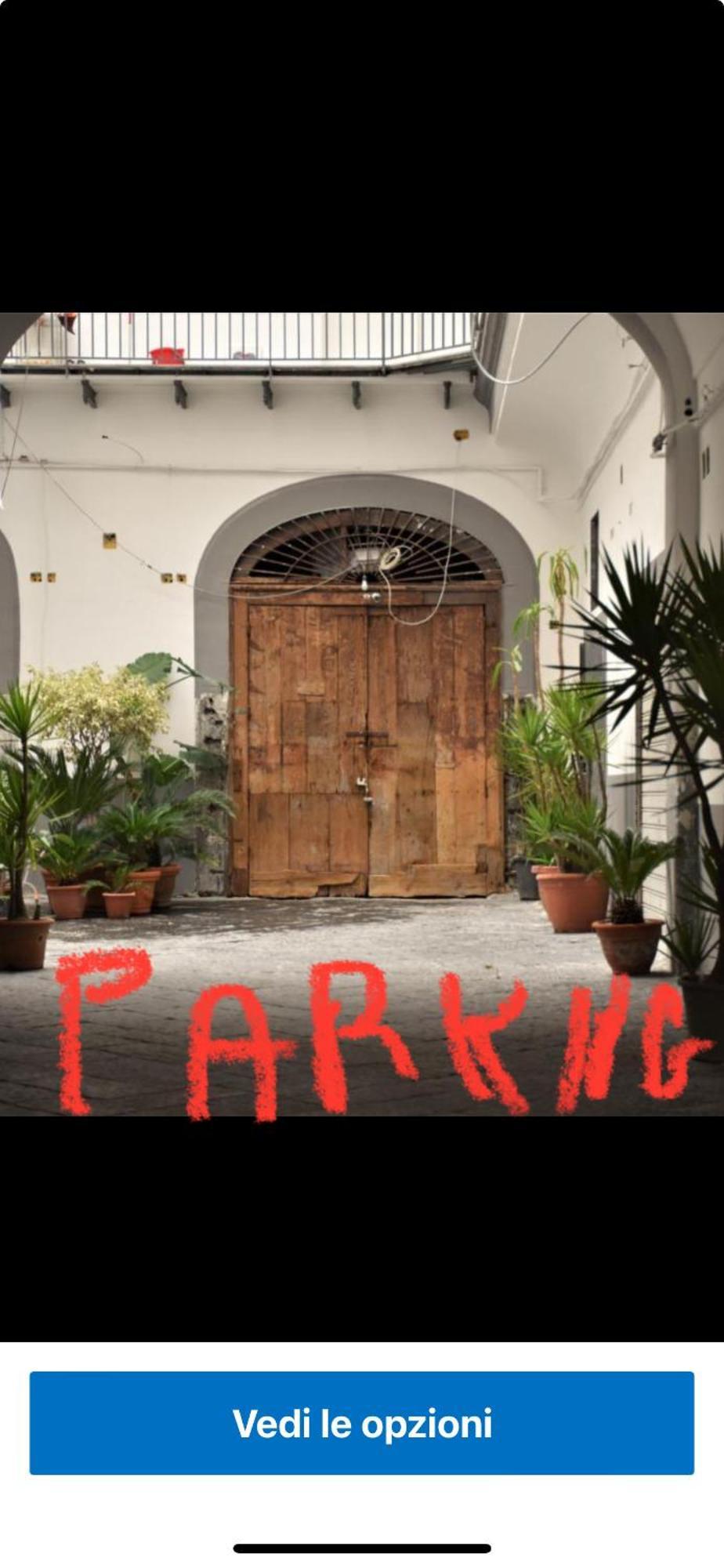La Cartolina Di Napoli Free Parking For Small Cars Only Εξωτερικό φωτογραφία